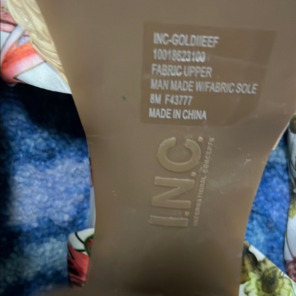 Floral Wedge Sandals - Picture 6 of 6